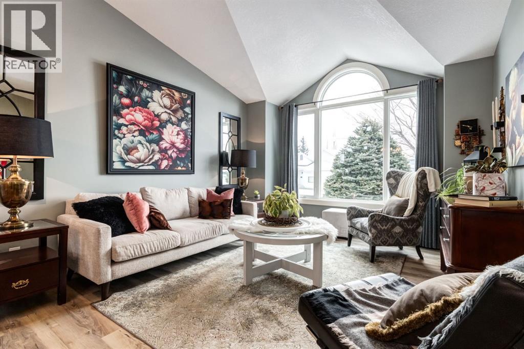 327 Millview Place Sw, Calgary, Alberta  T2Y 2X6 - Photo 6 - A2282738