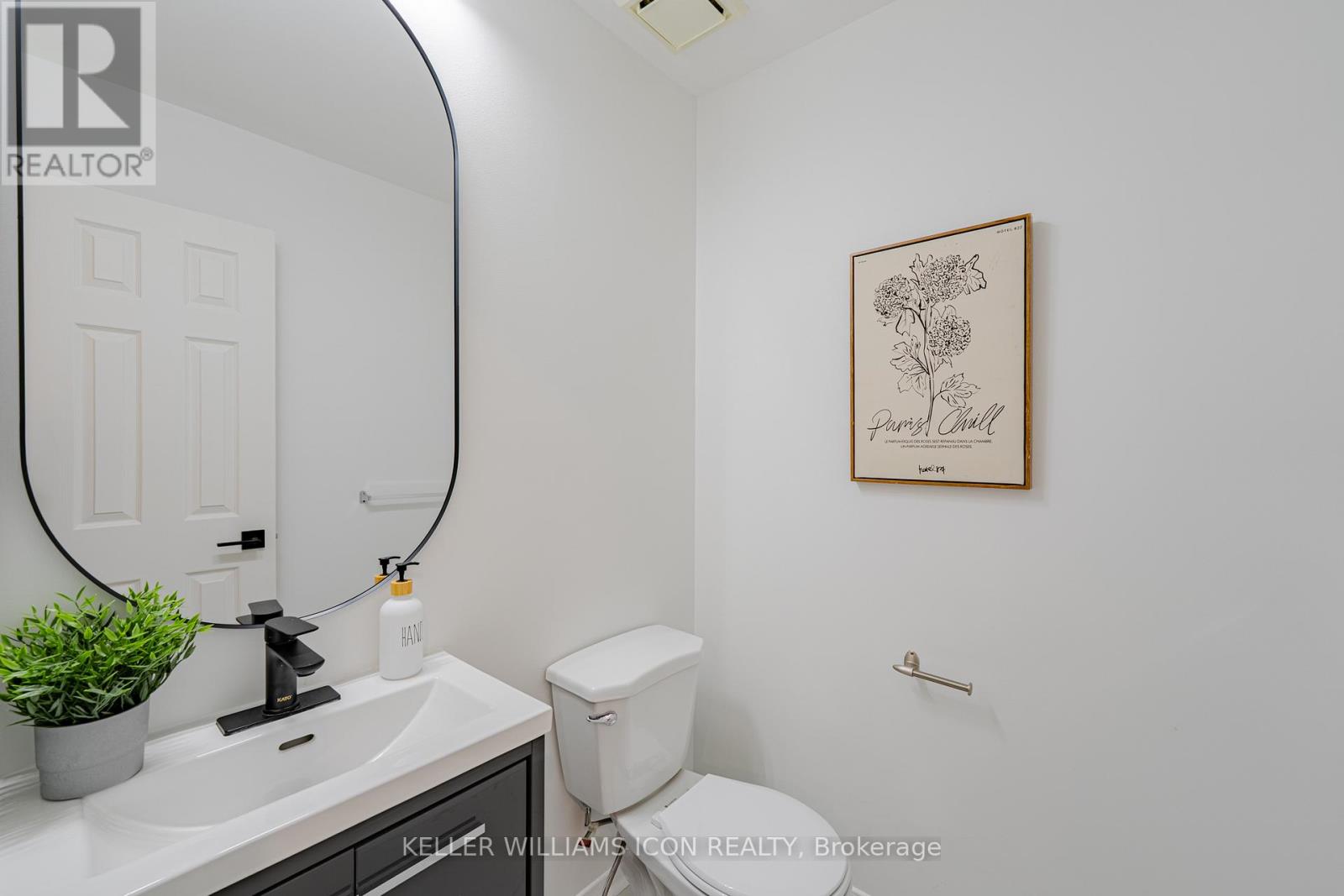 32 Ashpark Crescent, Ottawa, Ontario  K1T 3N8 - Photo 5 - X12741164