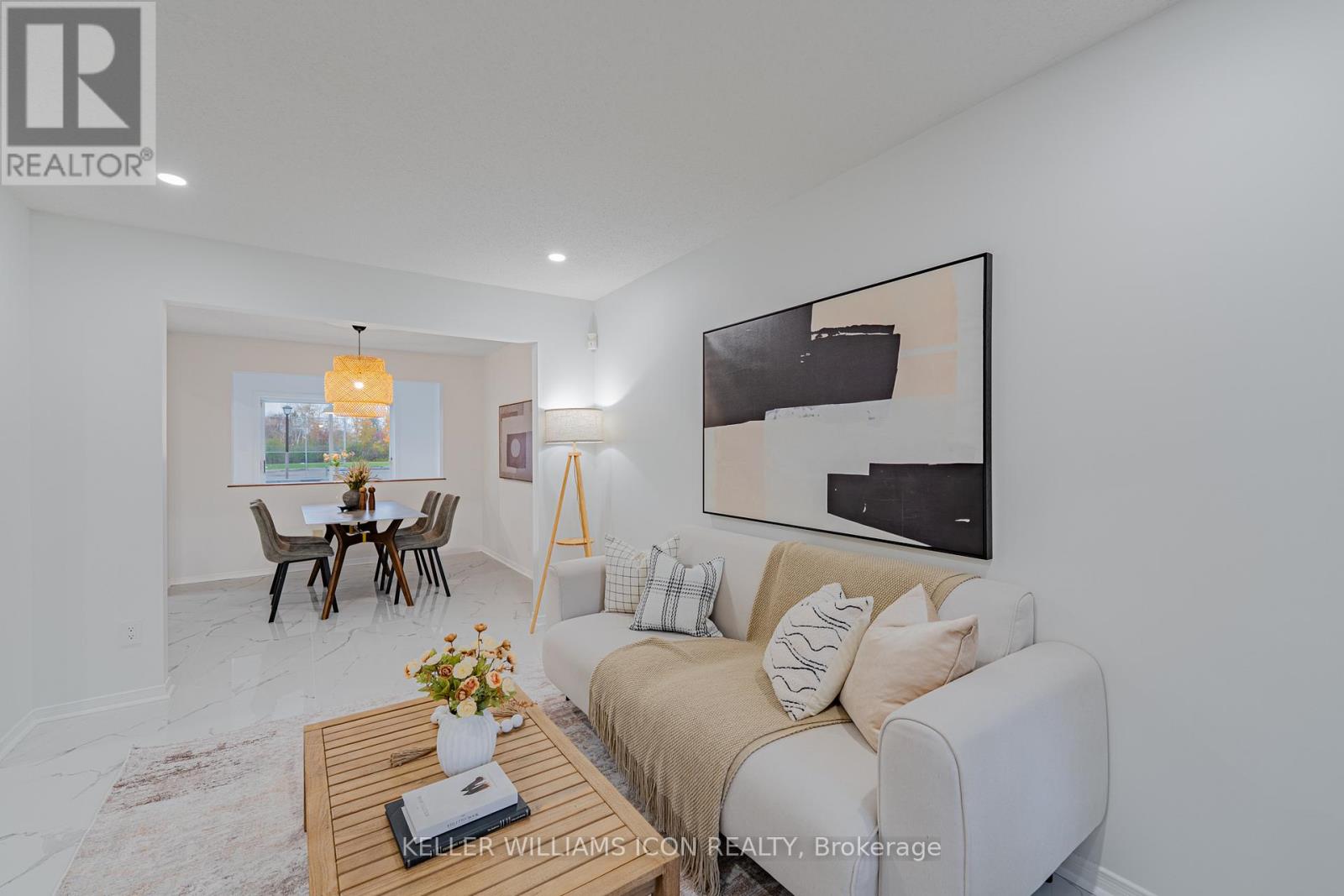 32 Ashpark Crescent, Ottawa, Ontario  K1T 3N8 - Photo 6 - X12741164