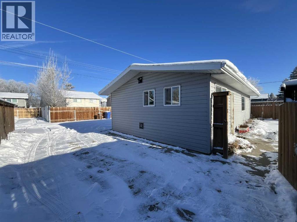 4915 57 Avenue, Taber, Alberta  T1G 1E5 - Photo 24 - A2273339
