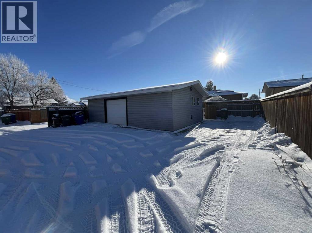 4915 57 Avenue, Taber, Alberta  T1G 1E5 - Photo 25 - A2273339
