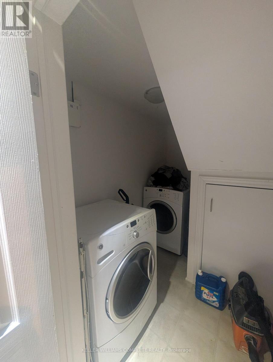 30 Merton Road, Brampton, Ontario  L6V 2V6 - Photo 12 - W12741136