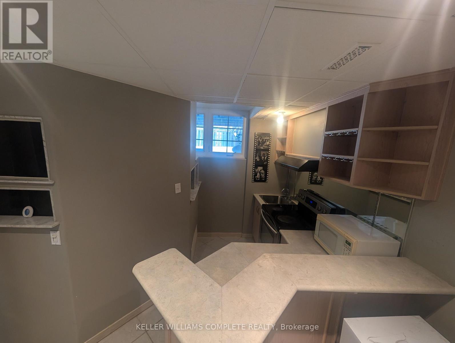 30 Merton Road, Brampton, Ontario  L6V 2V6 - Photo 3 - W12741136