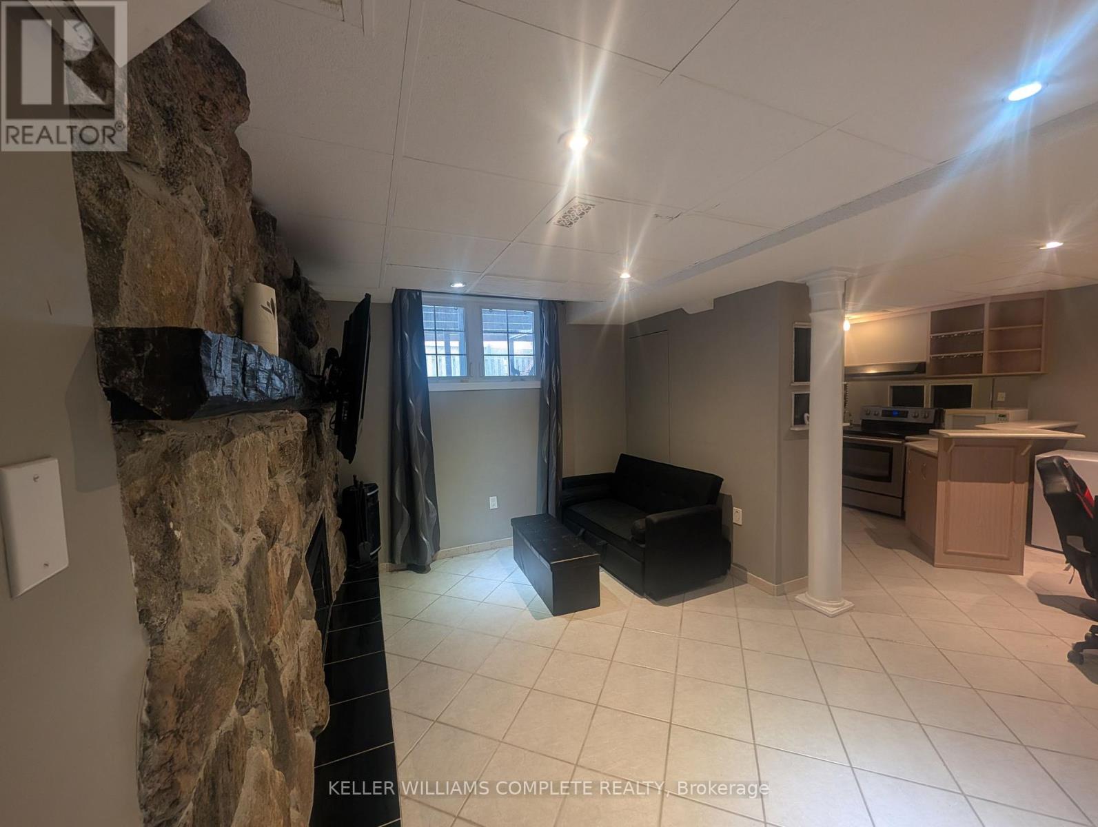 30 Merton Road, Brampton, Ontario  L6V 2V6 - Photo 6 - W12741136