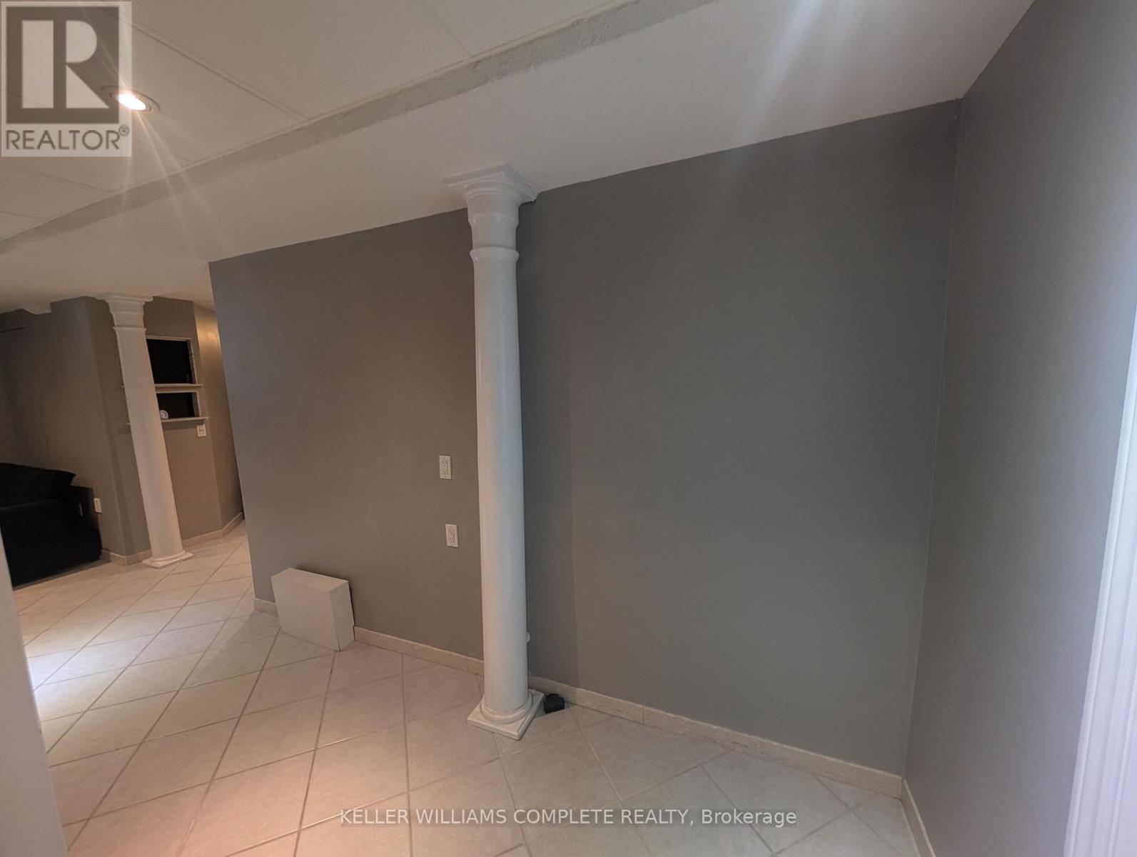 30 Merton Road, Brampton, Ontario  L6V 2V6 - Photo 8 - W12741136