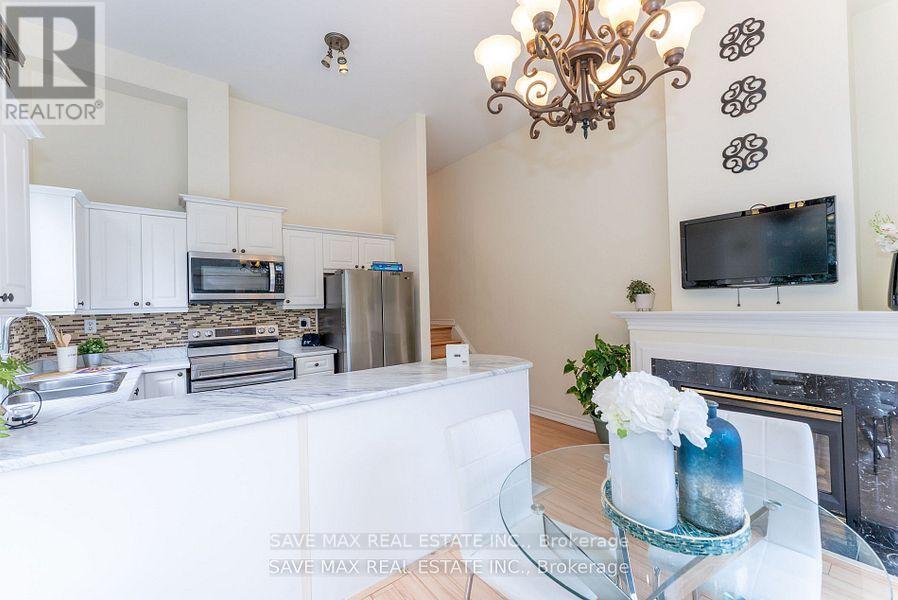 25 - 840 Dundas Street W, Mississauga, Ontario  L5C 1C2 - Photo 12 - W12741166