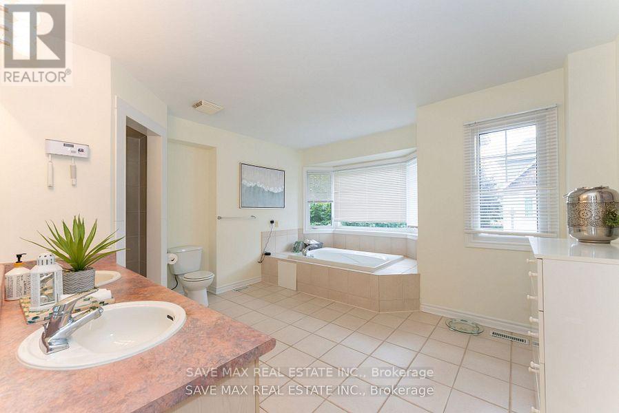 25 - 840 Dundas Street W, Mississauga, Ontario  L5C 1C2 - Photo 17 - W12741166