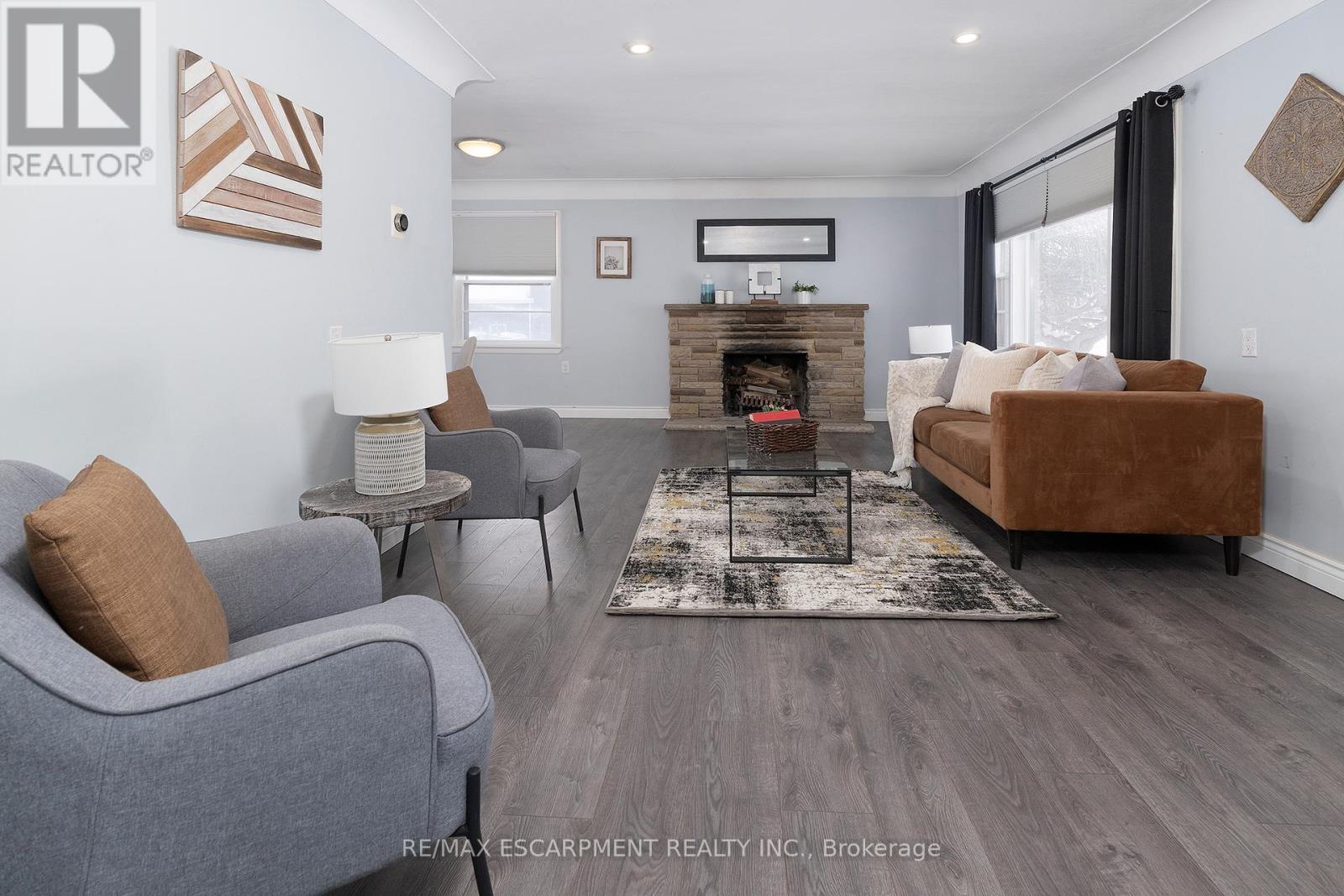 2448 Wilson Street W, Hamilton, Ontario  L0R 1R0 - Photo 3 - X12741158