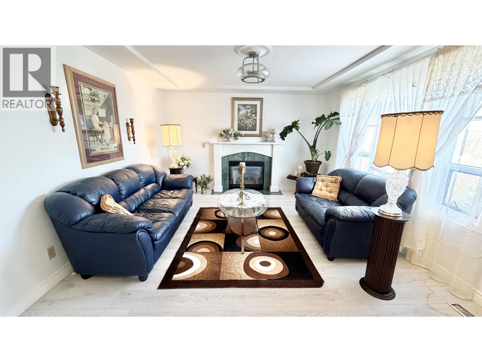 111 Sapper Street, New Westminster, British Columbia  V3L 3Y6 - Photo 2 - R3084587