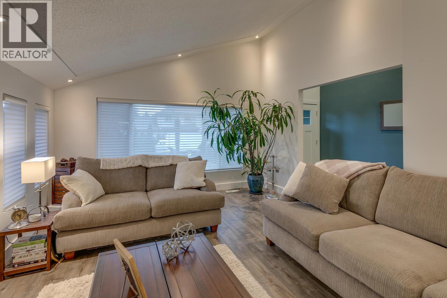 19610 117a Avenue, Pitt Meadows, British Columbia  V3Y 1R8 - Photo 7 - R3084320