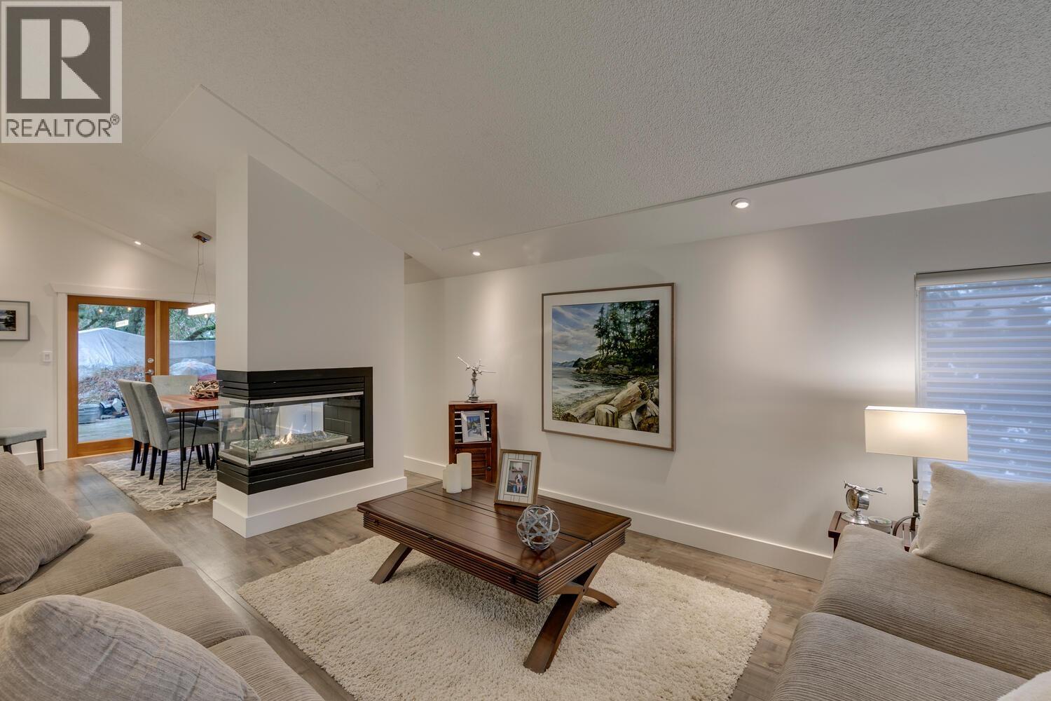 19610 117a Avenue, Pitt Meadows, British Columbia  V3Y 1R8 - Photo 5 - R3084320