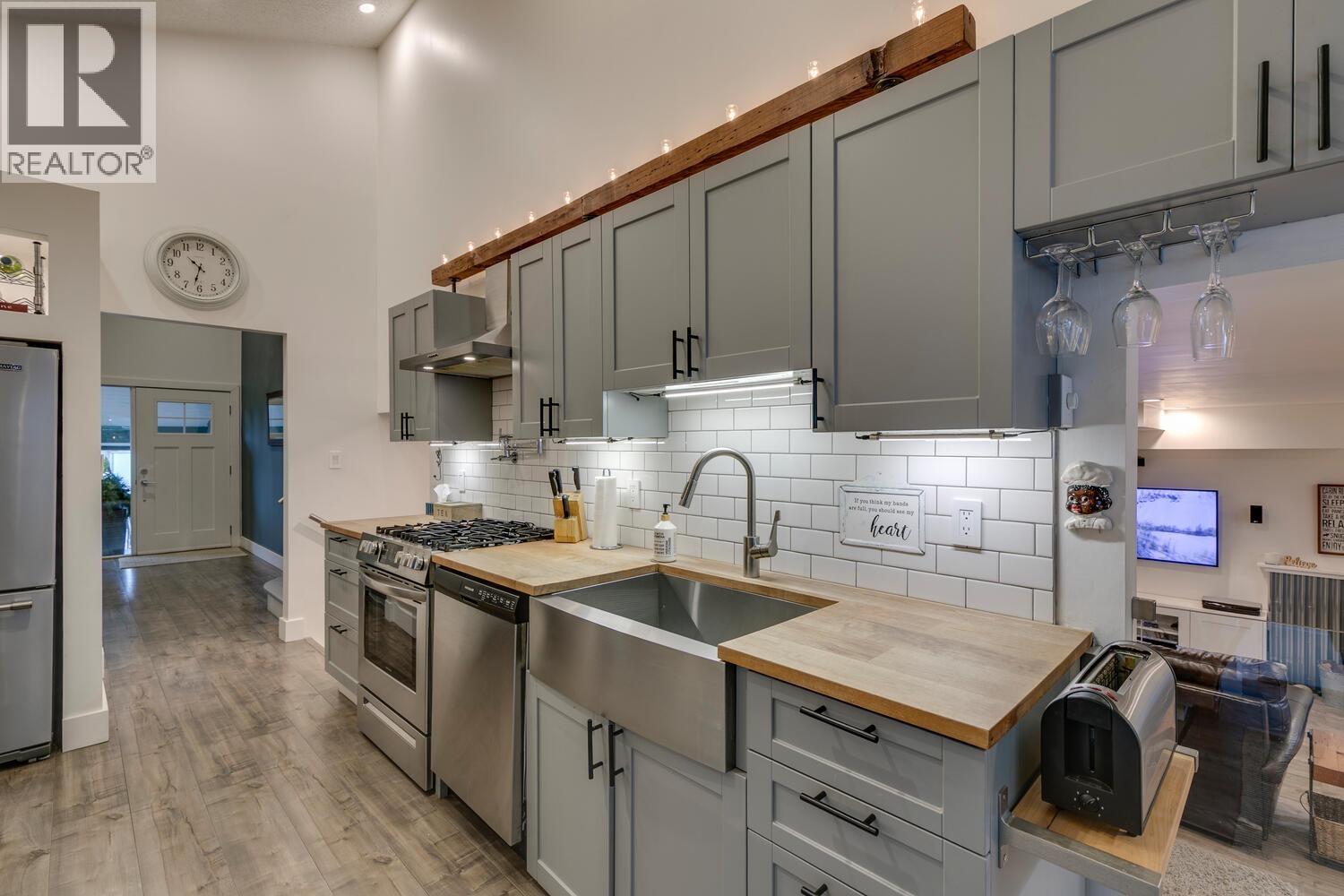 19610 117a Avenue, Pitt Meadows, British Columbia  V3Y 1R8 - Photo 15 - R3084320