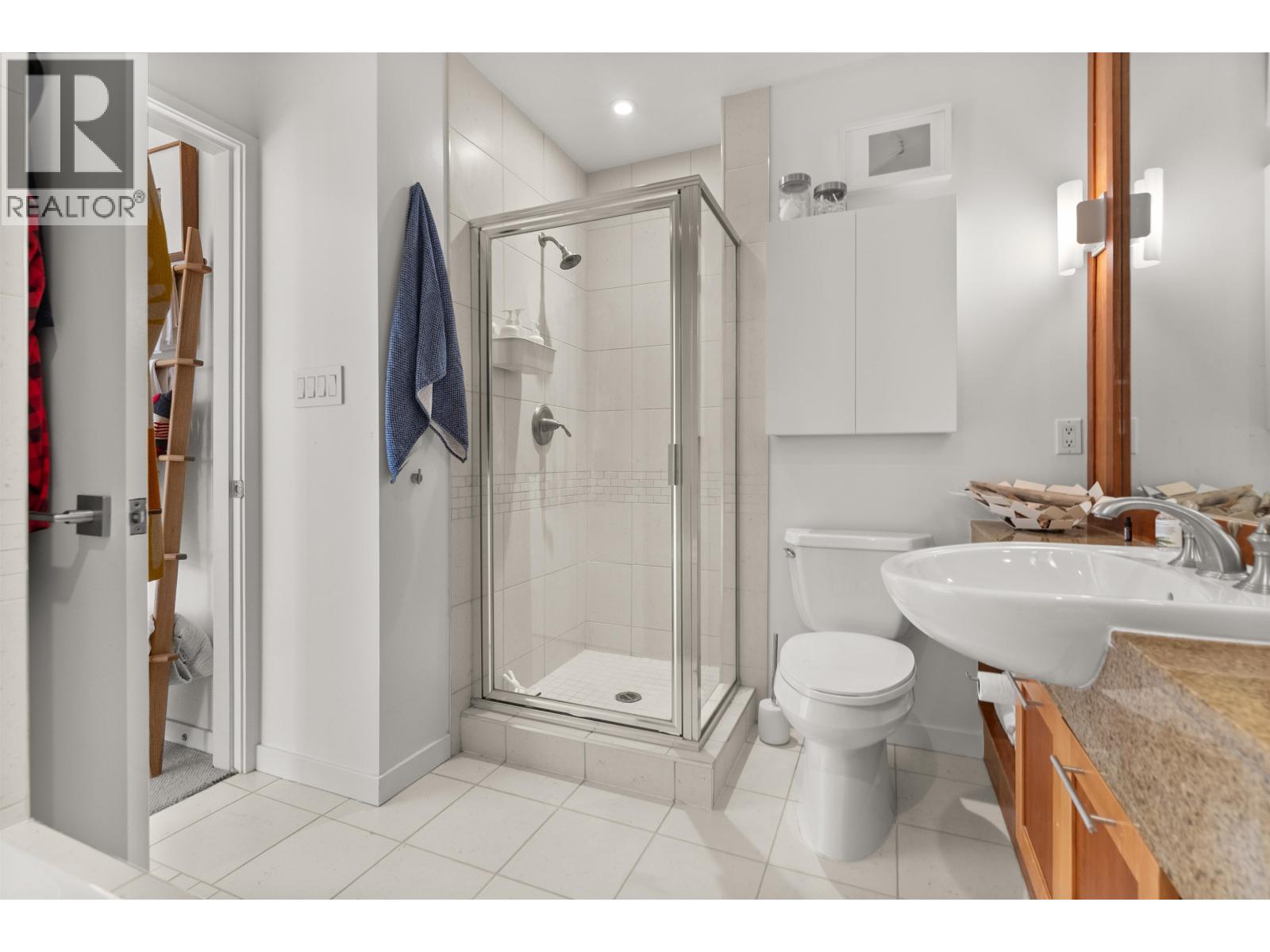 501 560 Raven Woods Drive, North Vancouver, British Columbia  V7G 2T3 - Photo 35 - R3084827