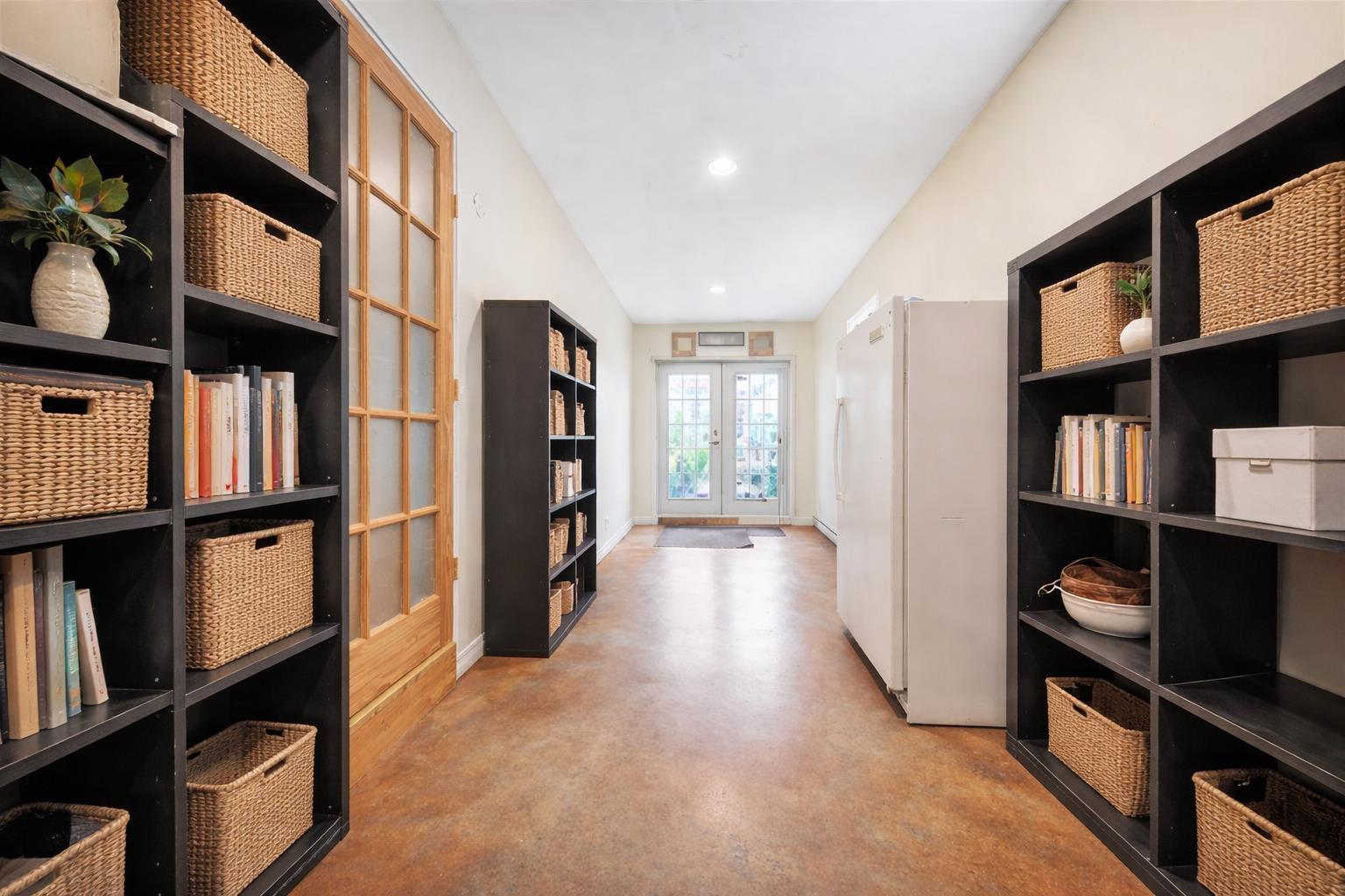 11253 Glenbrook Place, Delta, British Columbia  V4C 7N5 - Photo 8 - R3059921