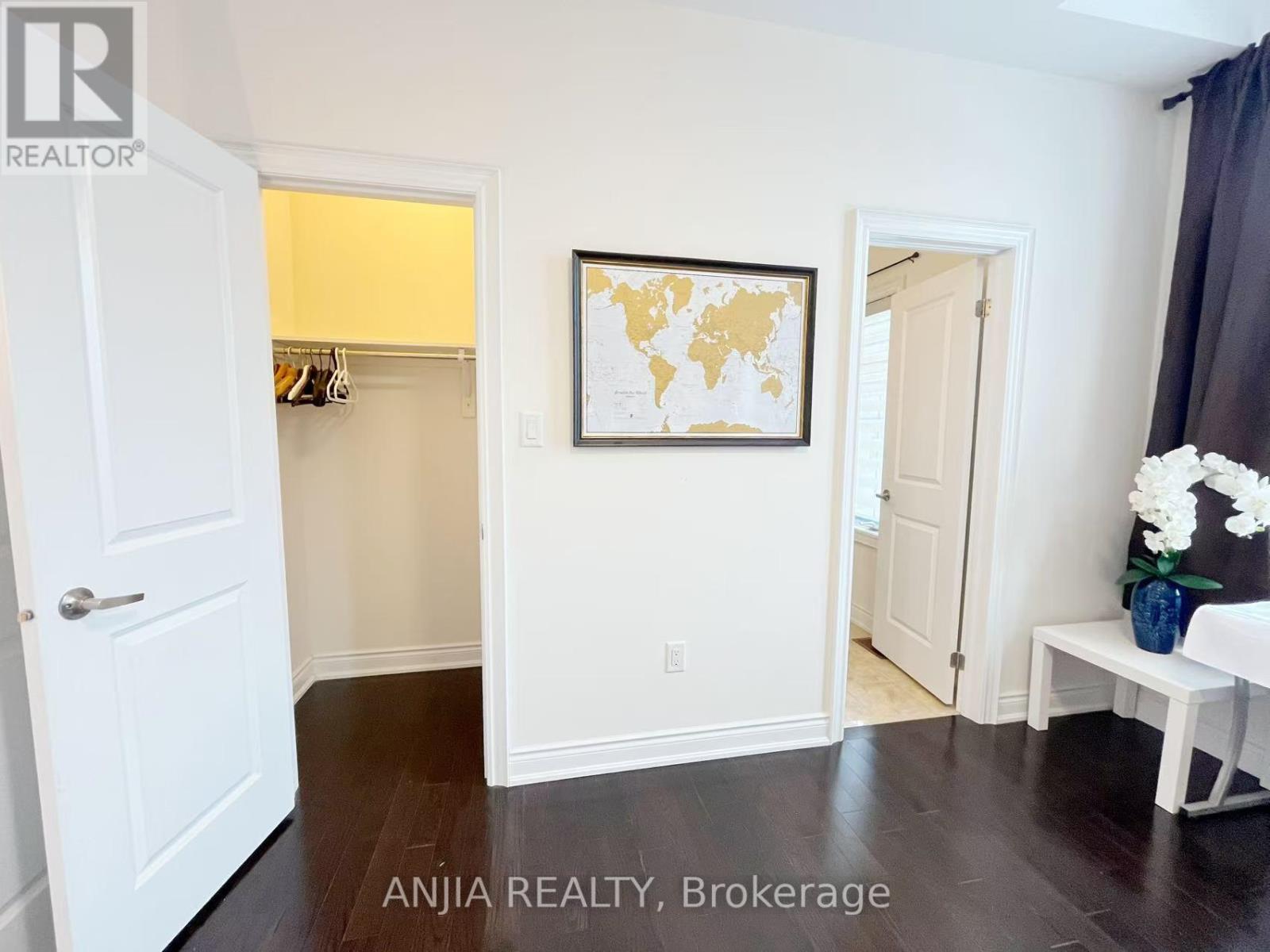 199 Canyon Hill Ave Street, Richmond Hill, Ontario  L4C 0R4 - Photo 13 - N12741176