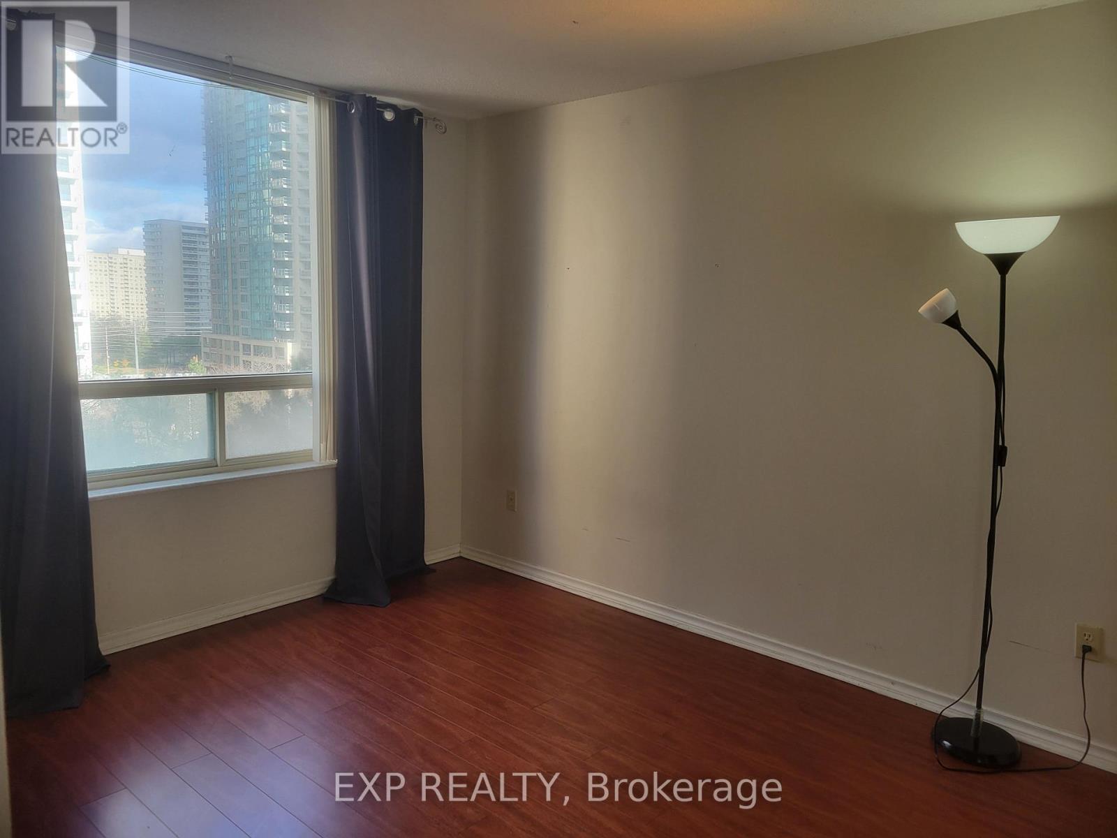 612 - 285 Enfield Place, Mississauga, Ontario  L5B 3Y6 - Photo 14 - W12741174