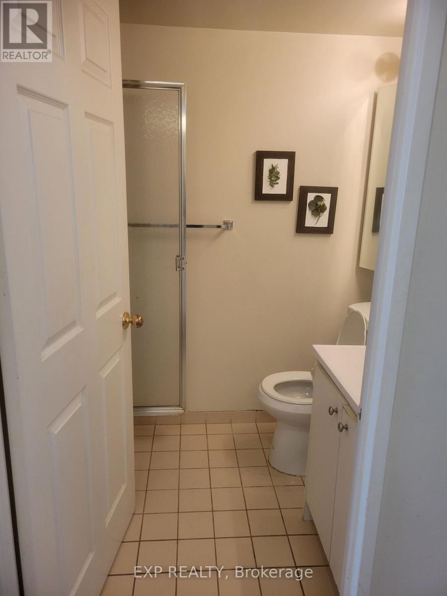 612 - 285 Enfield Place, Mississauga, Ontario  L5B 3Y6 - Photo 7 - W12741174