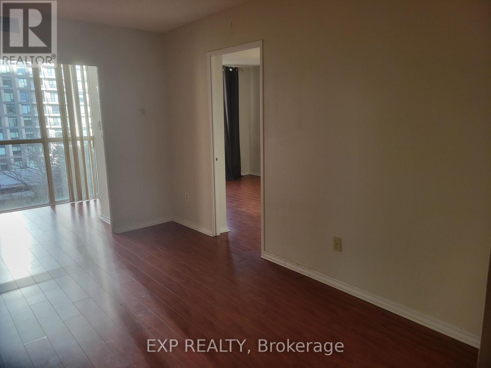 612 - 285 Enfield Place, Mississauga, Ontario  L5B 3Y6 - Photo 8 - W12741174