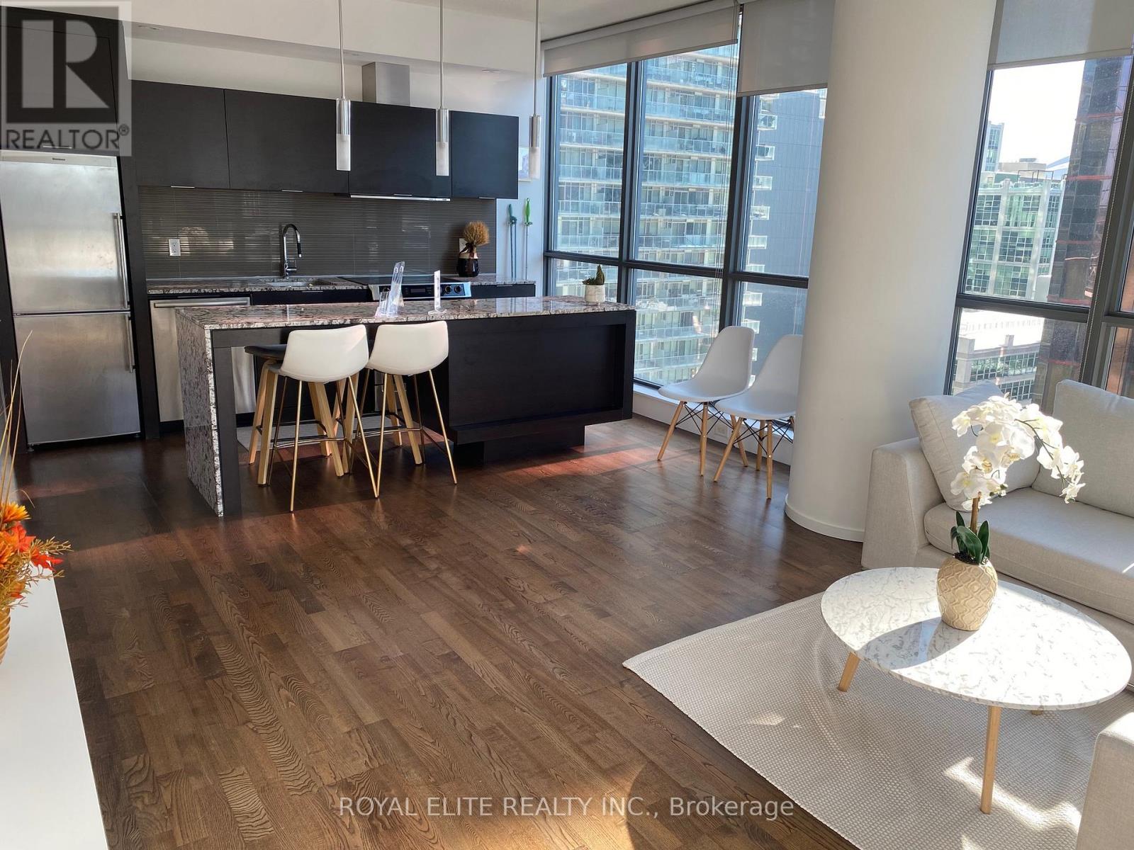 907 - 8 Charlotte Street, Toronto, Ontario  M5V 0K4 - Photo 4 - C12741192