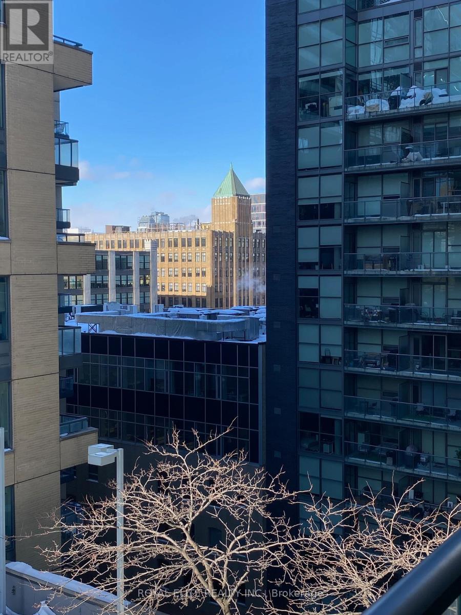 907 - 8 Charlotte Street, Toronto, Ontario  M5V 0K4 - Photo 8 - C12741192