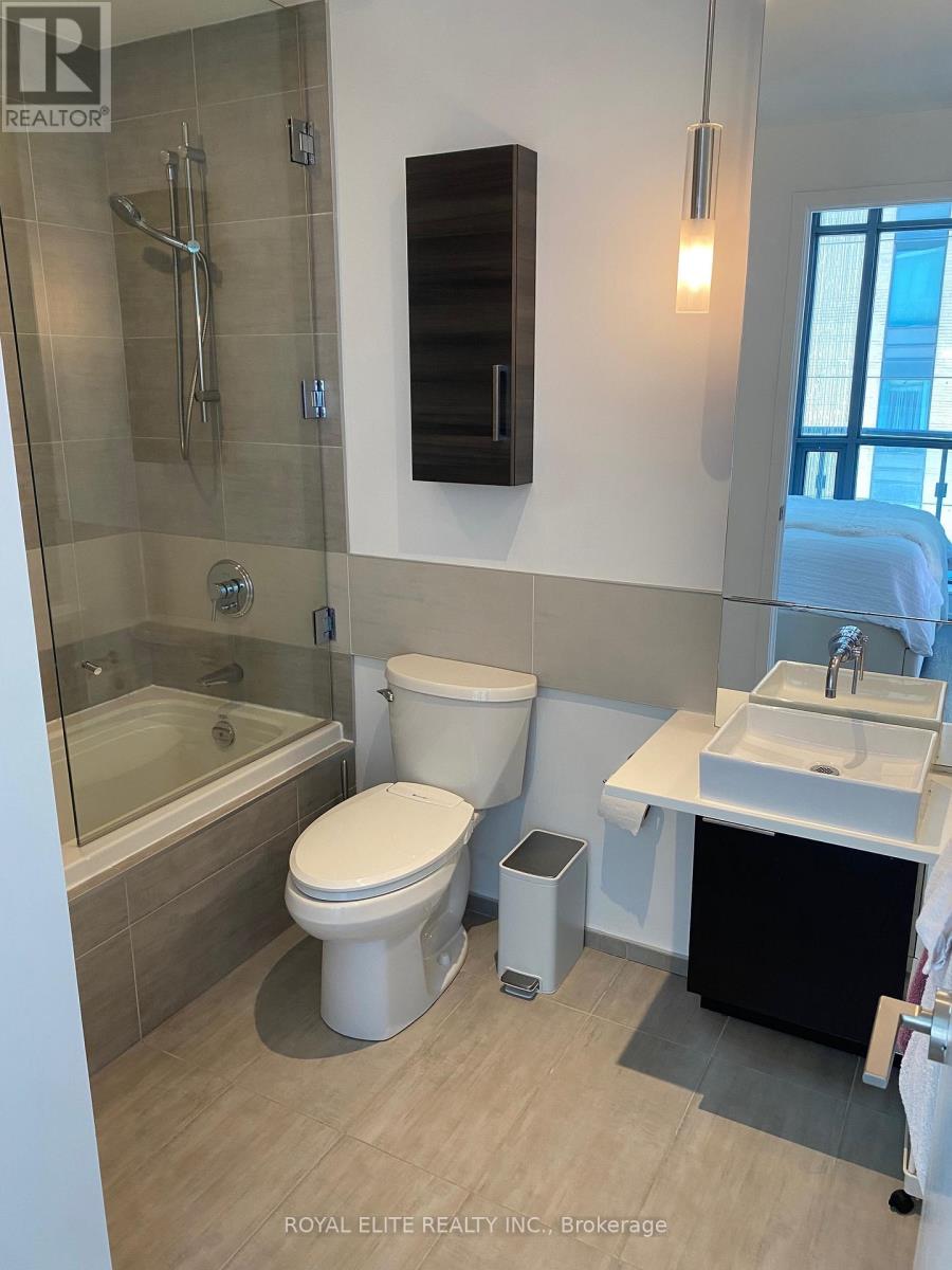 907 - 8 Charlotte Street, Toronto, Ontario  M5V 0K4 - Photo 9 - C12741192