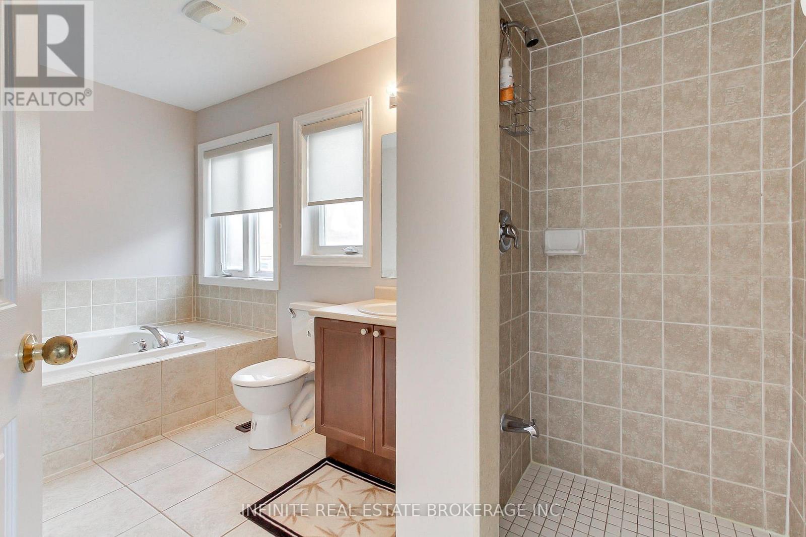 3699 Bloomington Crescent, Mississauga, Ontario  L5M 0A2 - Photo 31 - W12741182