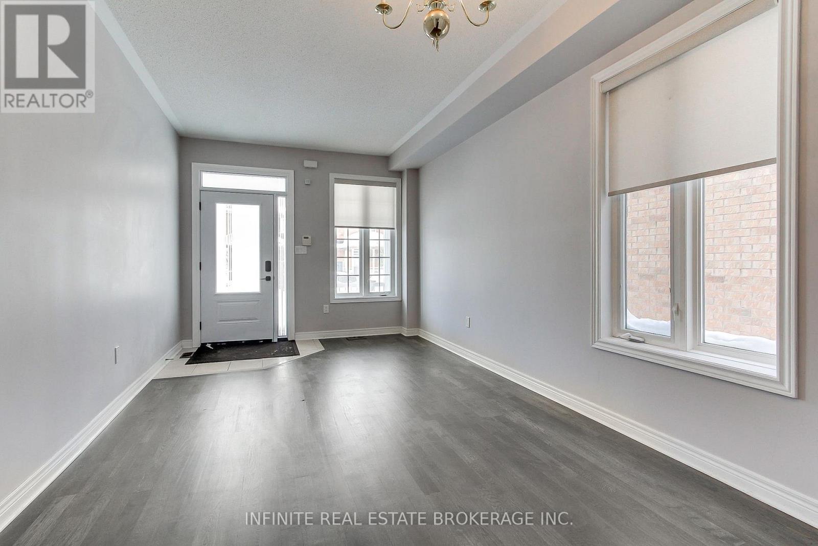 3699 Bloomington Crescent, Mississauga, Ontario  L5M 0A2 - Photo 4 - W12741182