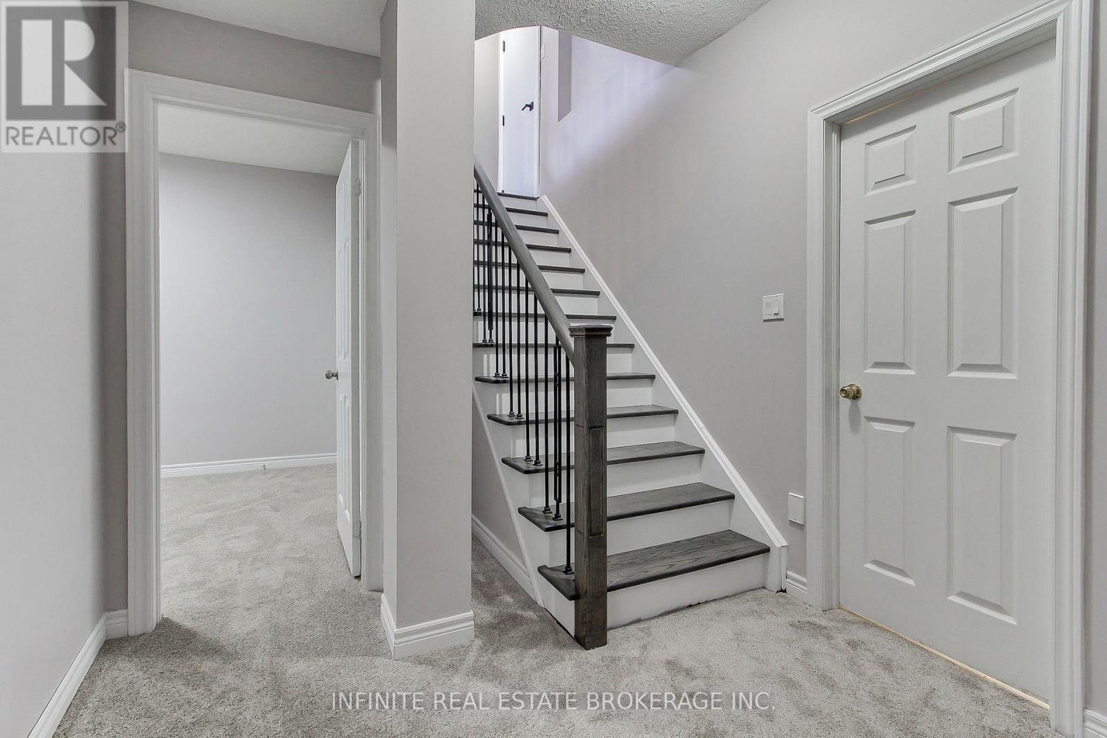 3699 Bloomington Crescent, Mississauga, Ontario  L5M 0A2 - Photo 43 - W12741182