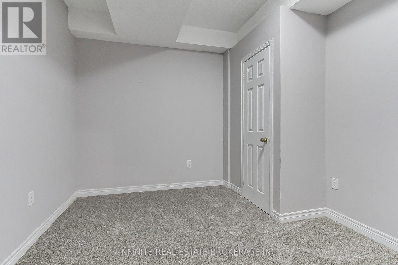 3699 Bloomington Crescent, Mississauga, Ontario  L5M 0A2 - Photo 47 - W12741182