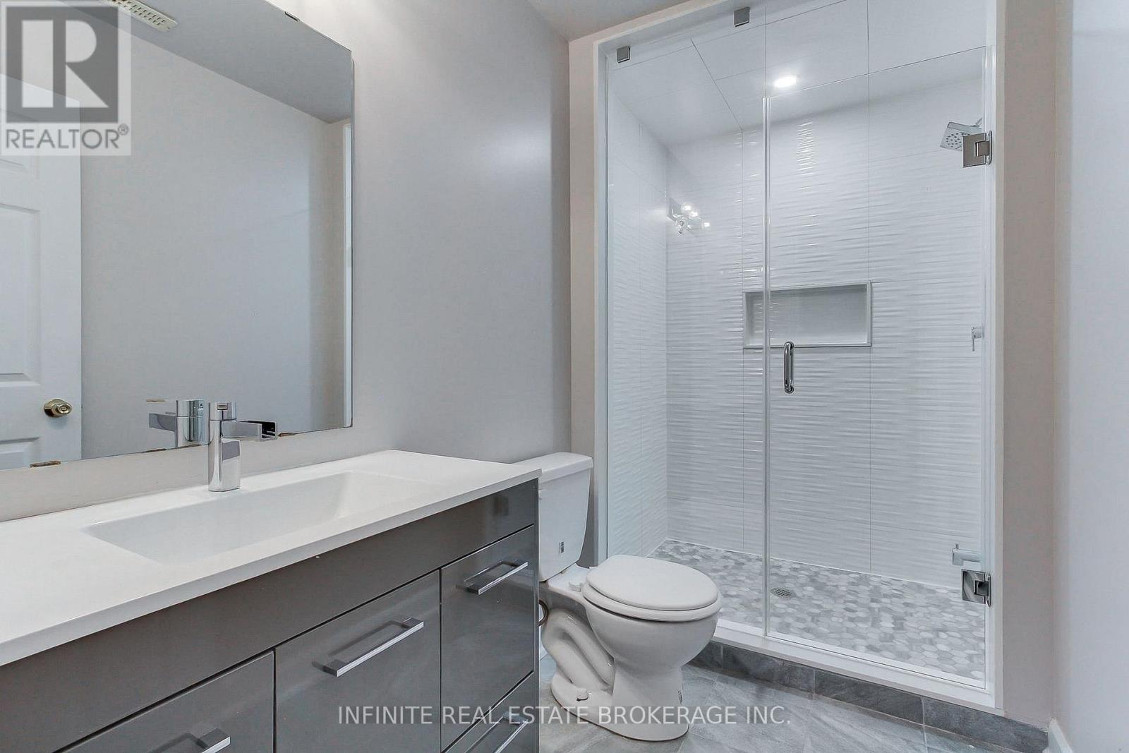 3699 Bloomington Crescent, Mississauga, Ontario  L5M 0A2 - Photo 48 - W12741182