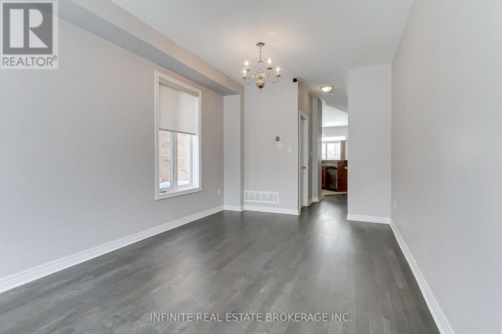 3699 Bloomington Crescent, Mississauga, Ontario  L5M 0A2 - Photo 7 - W12741182