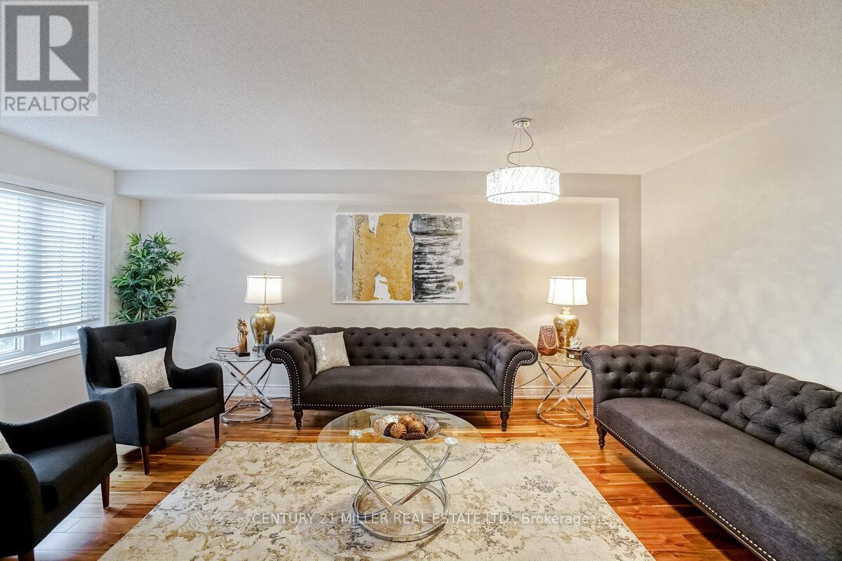 3231 Neyagawa Boulevard, Oakville, Ontario  L6M 0N7 - Photo 5 - W12741190