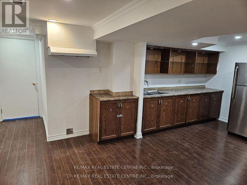 3316 Lady Slipper Court, Mississauga, Ontario  L5N 6A9 - Photo 31 - W12741200