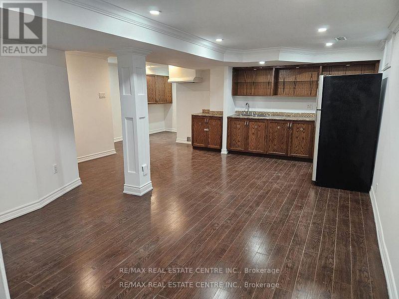 3316 Lady Slipper Court, Mississauga, Ontario  L5N 6A9 - Photo 32 - W12741200