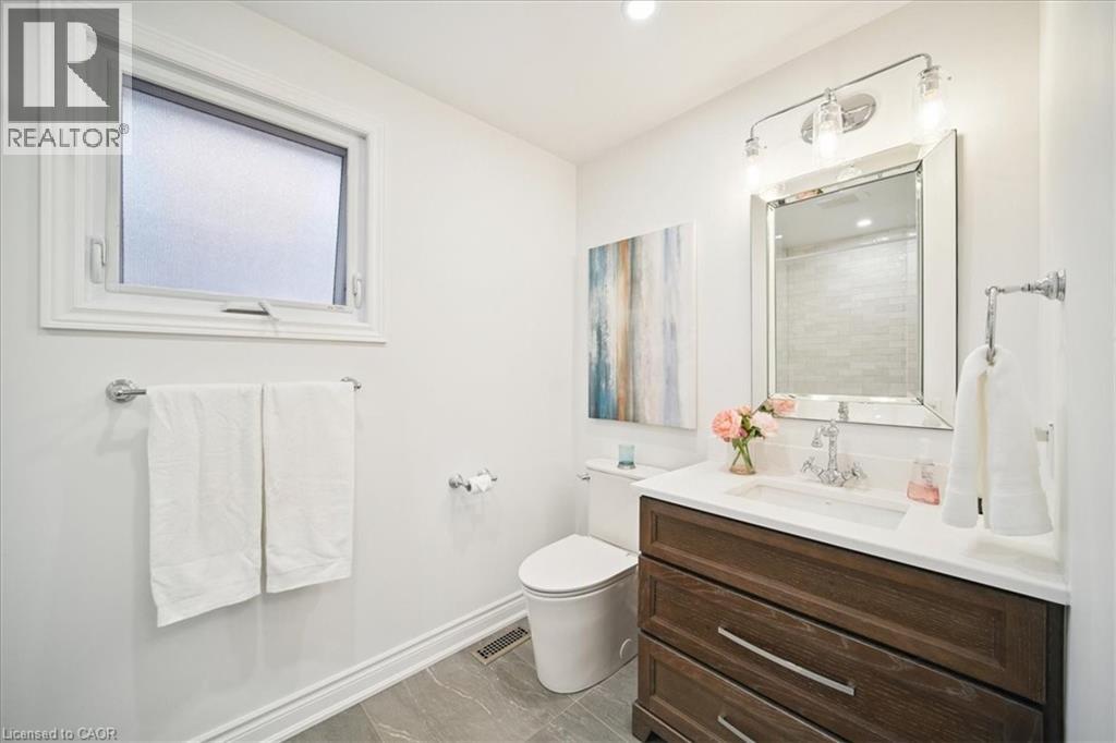 87 River Oaks Boulevard W, Oakville, Ontario  L6H 3N4 - Photo 21 - 40781525