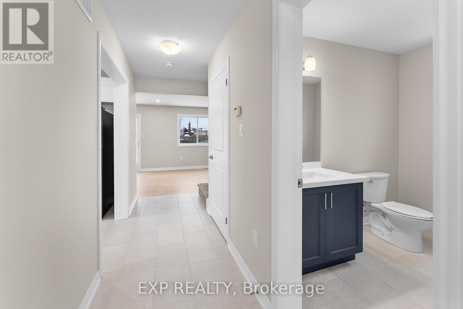 8329 Atack Court, Niagara Falls, Ontario  L2H 3N4 - Photo 5 - X12741220