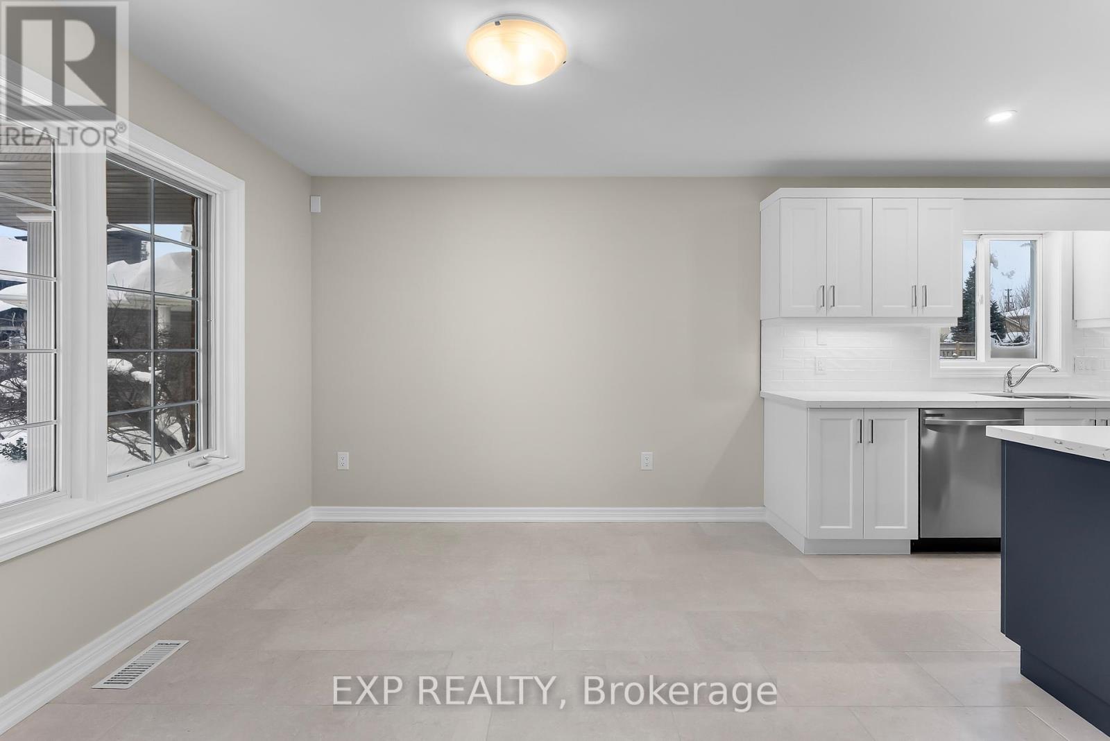 8329 Atack Court, Niagara Falls, Ontario  L2H 3N4 - Photo 9 - X12741220