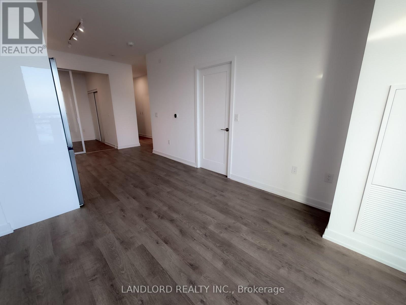 619 - 9751 Markham Road, Markham, Ontario  L6E 0W3 - Photo 5 - N12733376