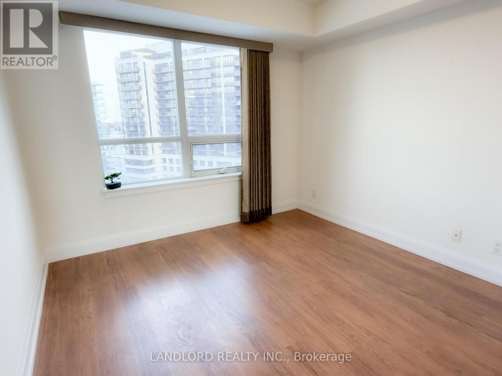 801 - 1070 Sheppard Avenue W, Toronto, Ontario  M3J 0G8 - Photo 10 - W12734446