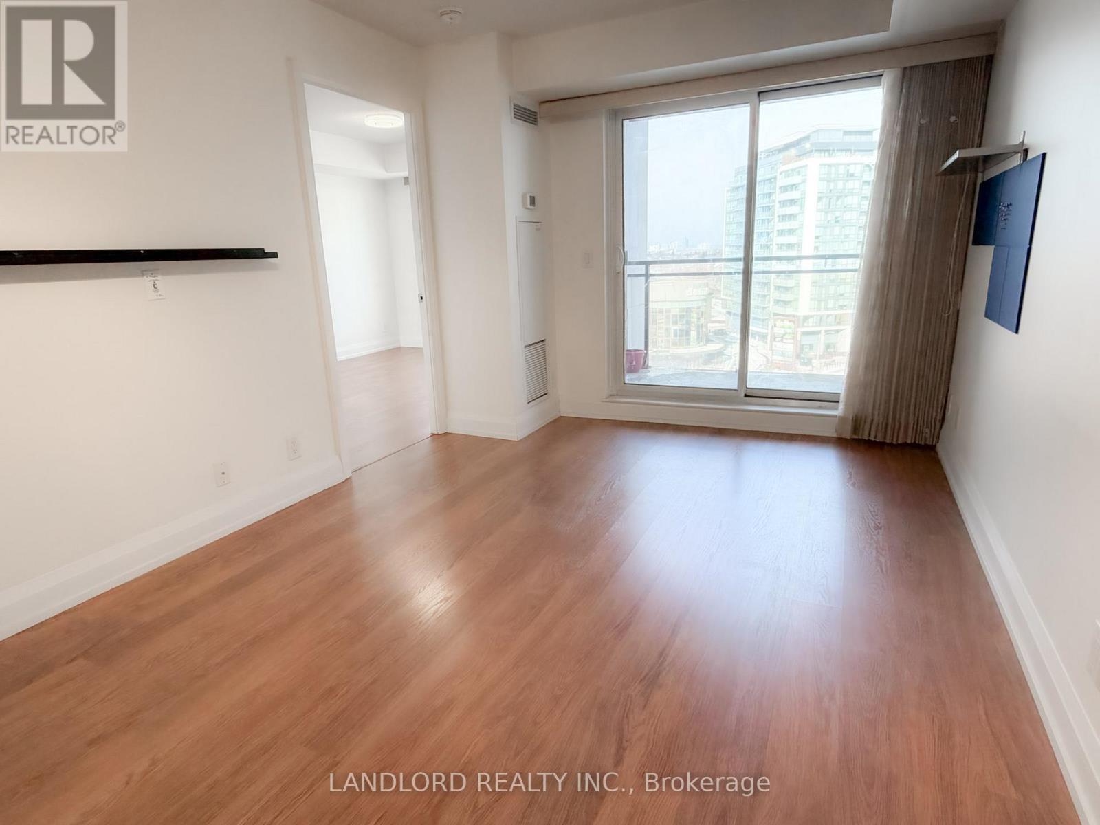801 - 1070 Sheppard Avenue W, Toronto, Ontario  M3J 0G8 - Photo 8 - W12734446