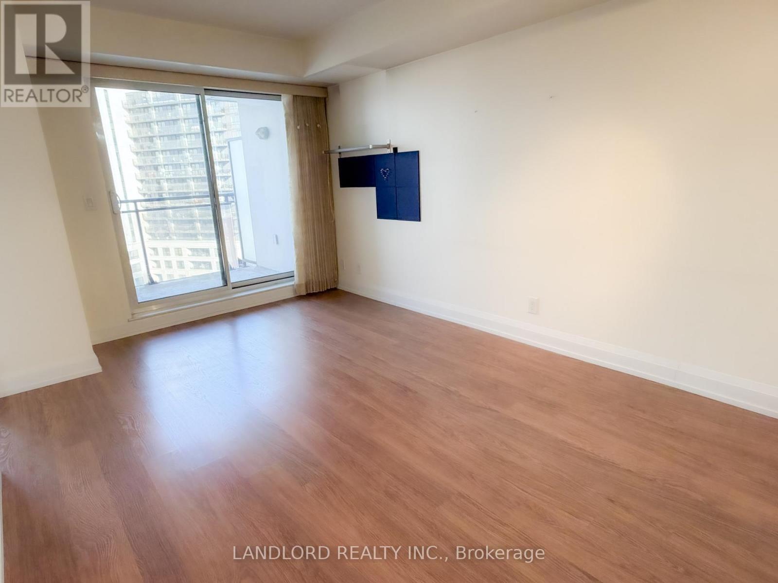 801 - 1070 Sheppard Avenue W, Toronto, Ontario  M3J 0G8 - Photo 7 - W12734446