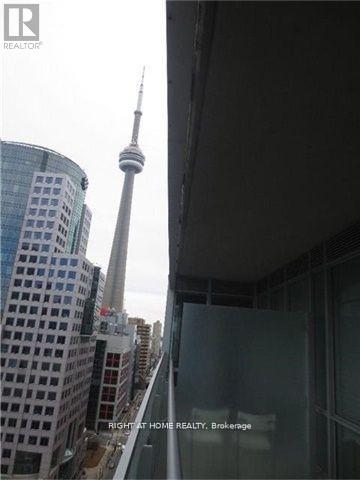 1710 - 80 John Street, Toronto, Ontario  M5V 3X4 - Photo 11 - C12741222