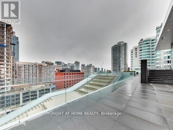 1710 - 80 John Street, Toronto, Ontario  M5V 3X4 - Photo 17 - C12741222