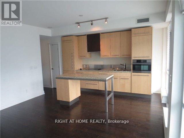 1710 - 80 John Street, Toronto, Ontario  M5V 3X4 - Photo 3 - C12741222