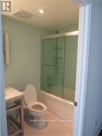 1710 - 80 John Street, Toronto, Ontario  M5V 3X4 - Photo 8 - C12741222