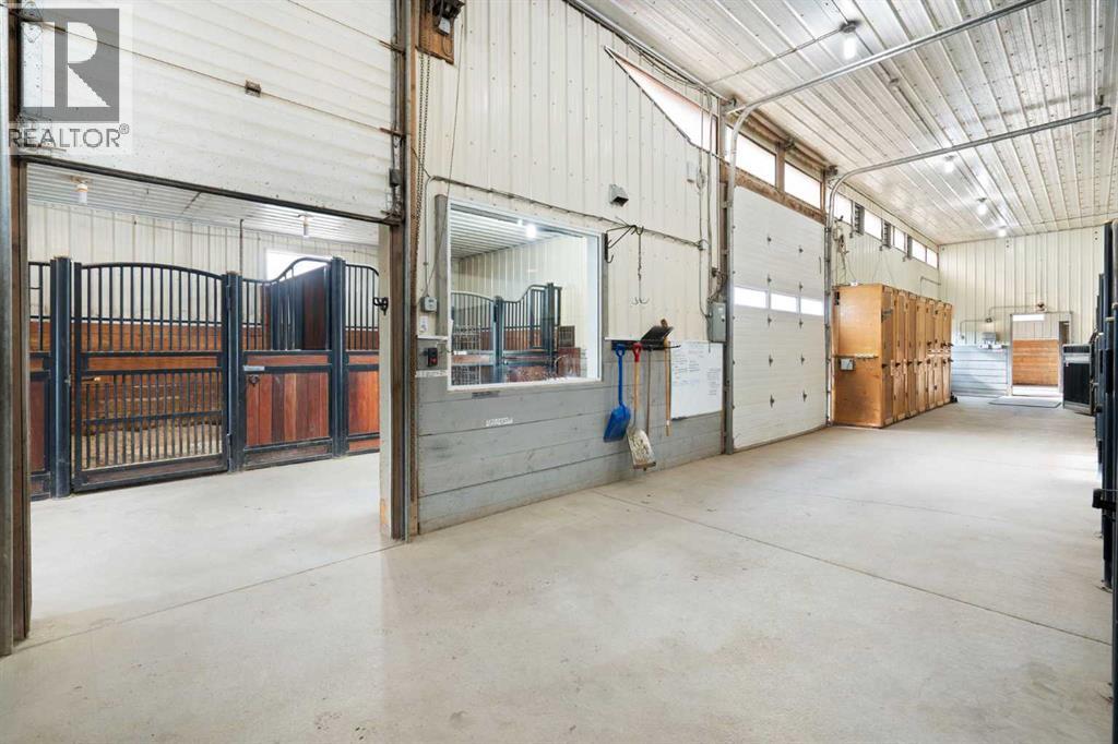 33038 Township Road 272, Rural Rocky View County, Alberta  T4C 2Z6 - Photo 38 - A2267232