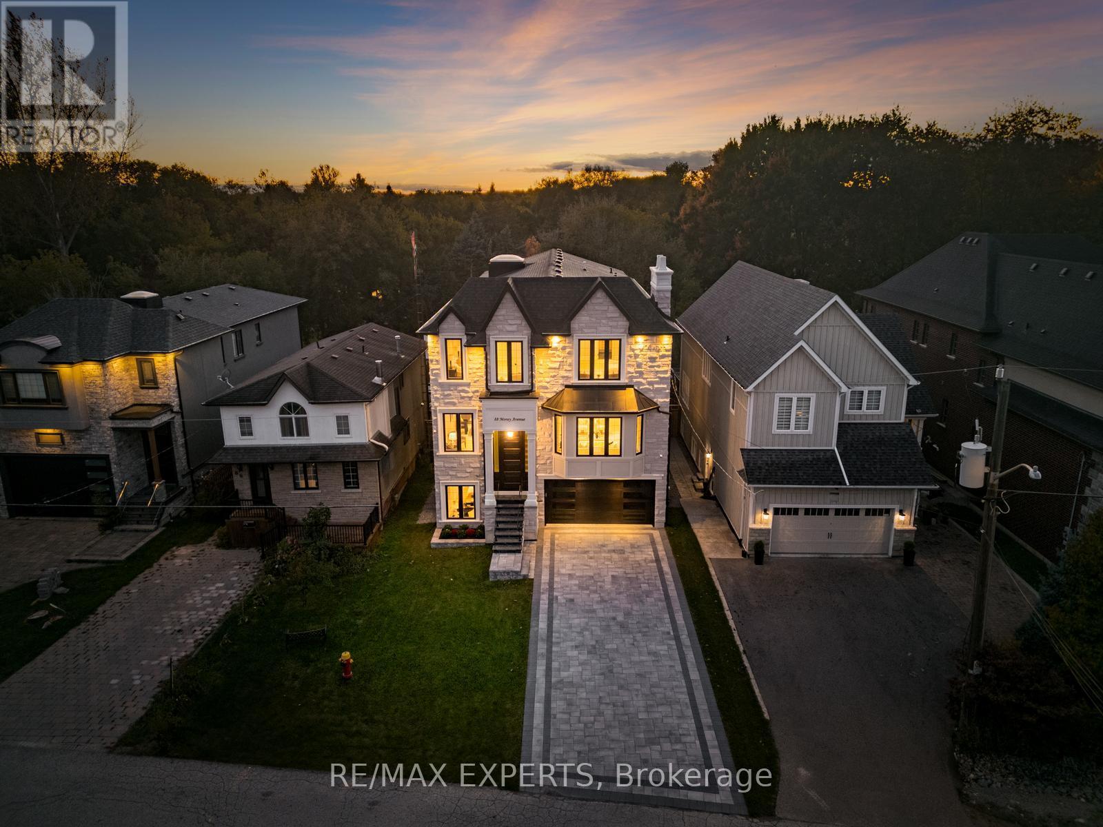 88 Moray Avenue, Richmond Hill, Ontario  L4E 3E2 - Photo 2 - N12741232