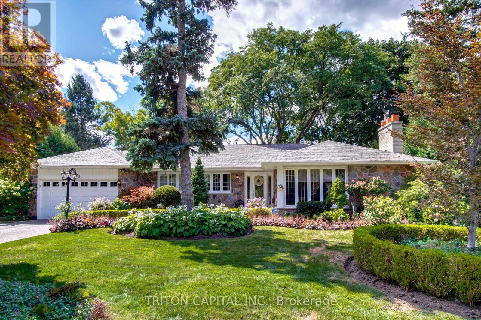 53 PRINCESS ANNE CRESCENT, Toronto, Ontario