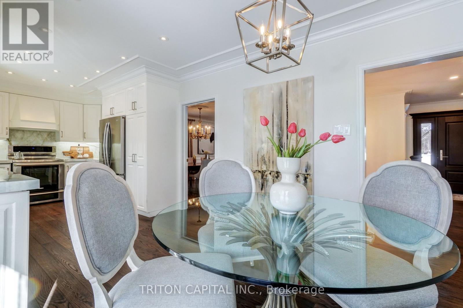 53 Princess Anne Crescent, Toronto, Ontario  M9A 2P3 - Photo 16 - W12741208