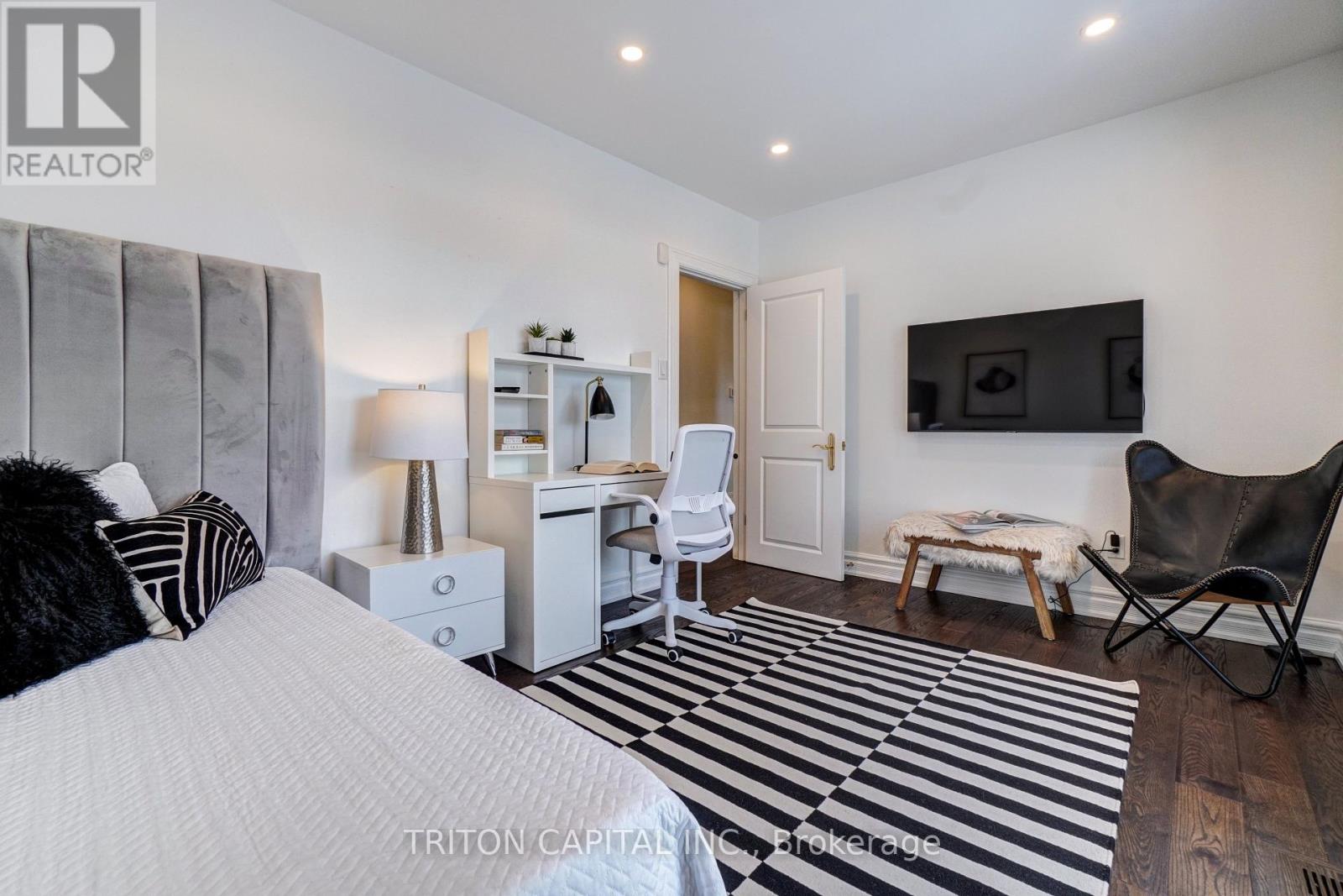 53 Princess Anne Crescent, Toronto, Ontario  M9A 2P3 - Photo 23 - W12741208